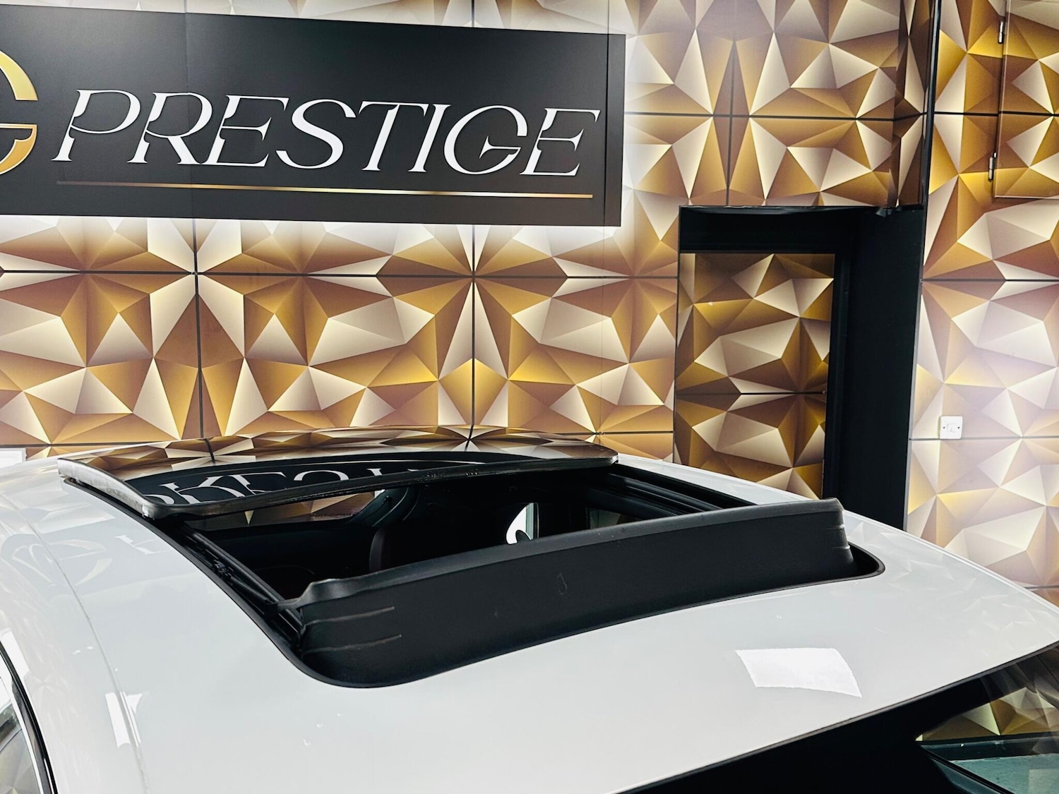 Used Porsche Macan 2015 for sale - 76865157: Photo 42