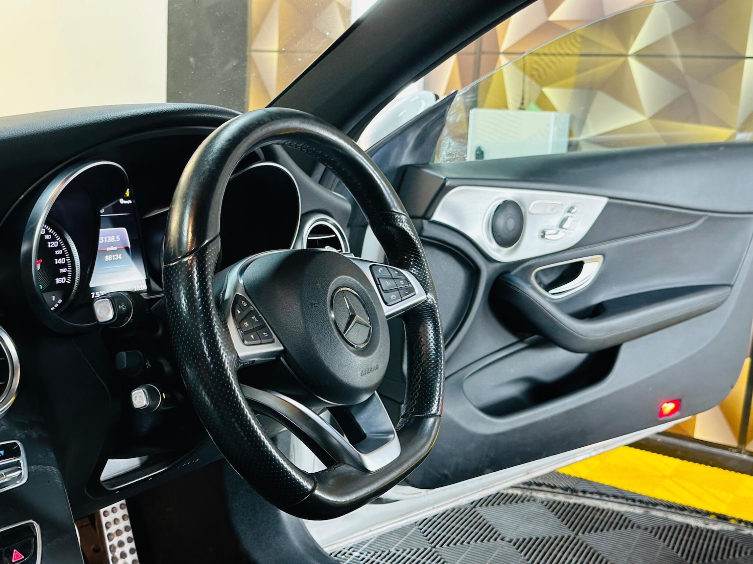 Used Mercedes-Benz C Class 2017 for sale - 77314594: Photo 26