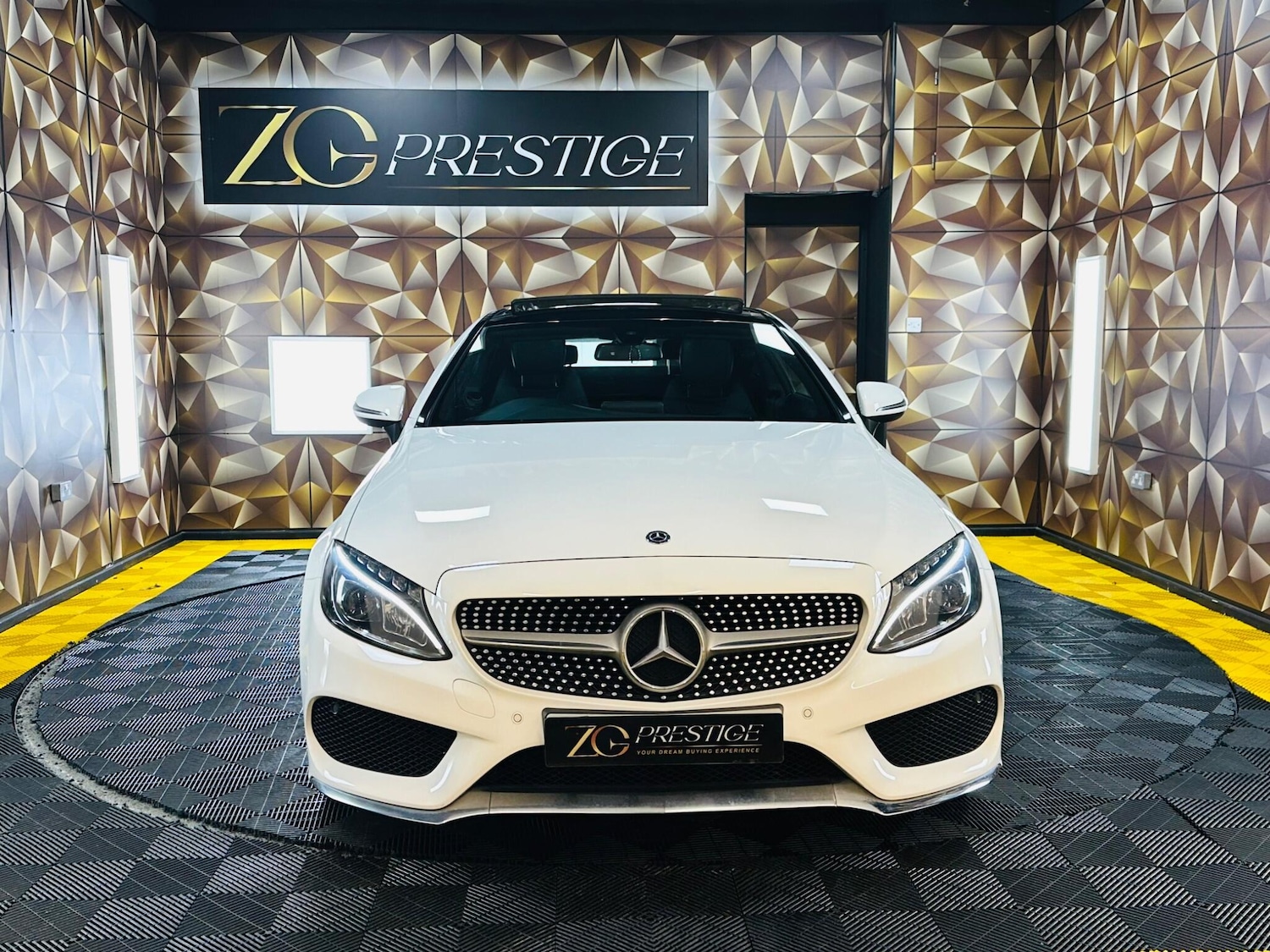 Used Mercedes-Benz C Class 2017 for sale - 77314594: Photo 3