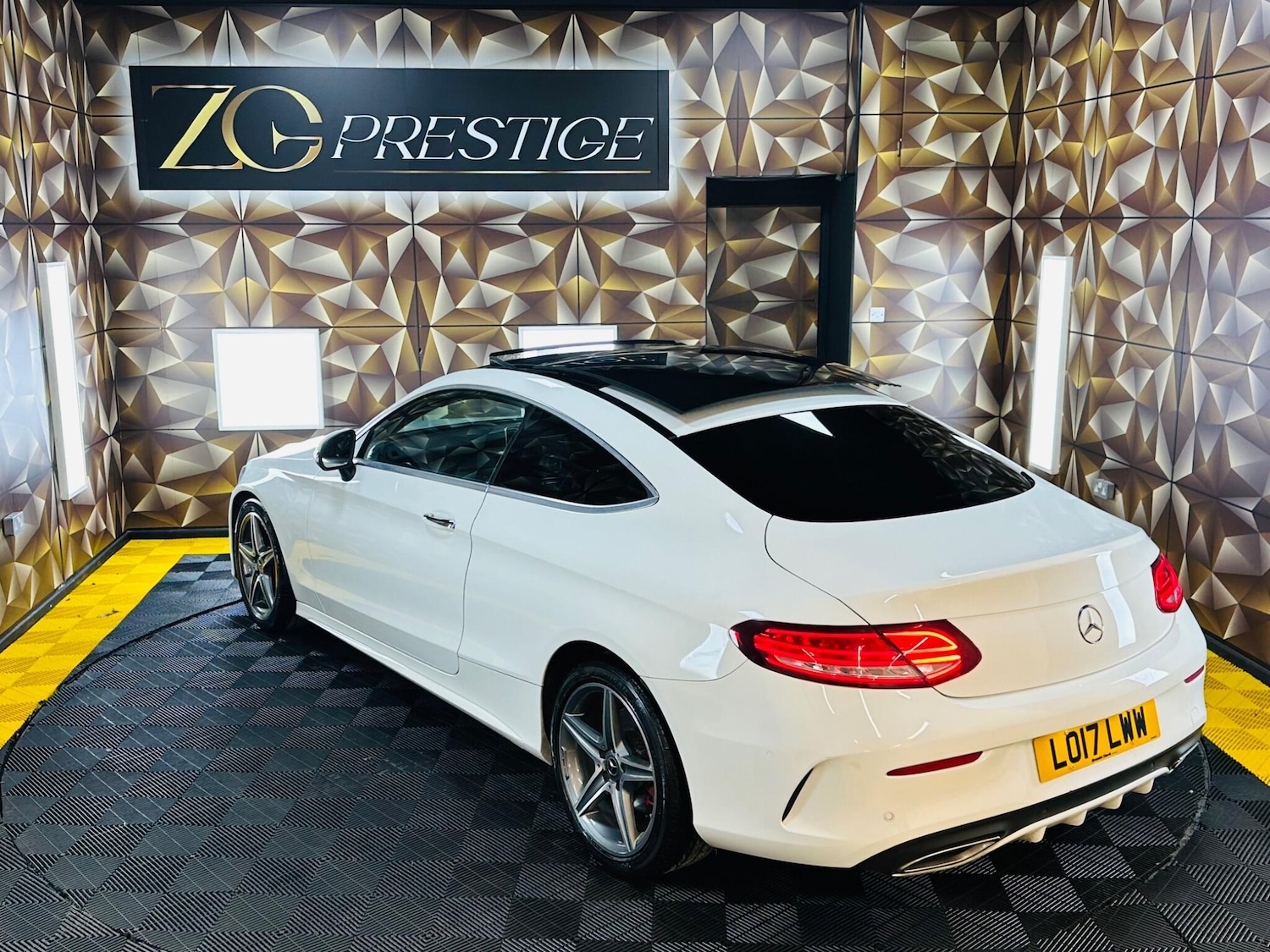 Used Mercedes-Benz C Class 2017 for sale - 77314594: Photo 40