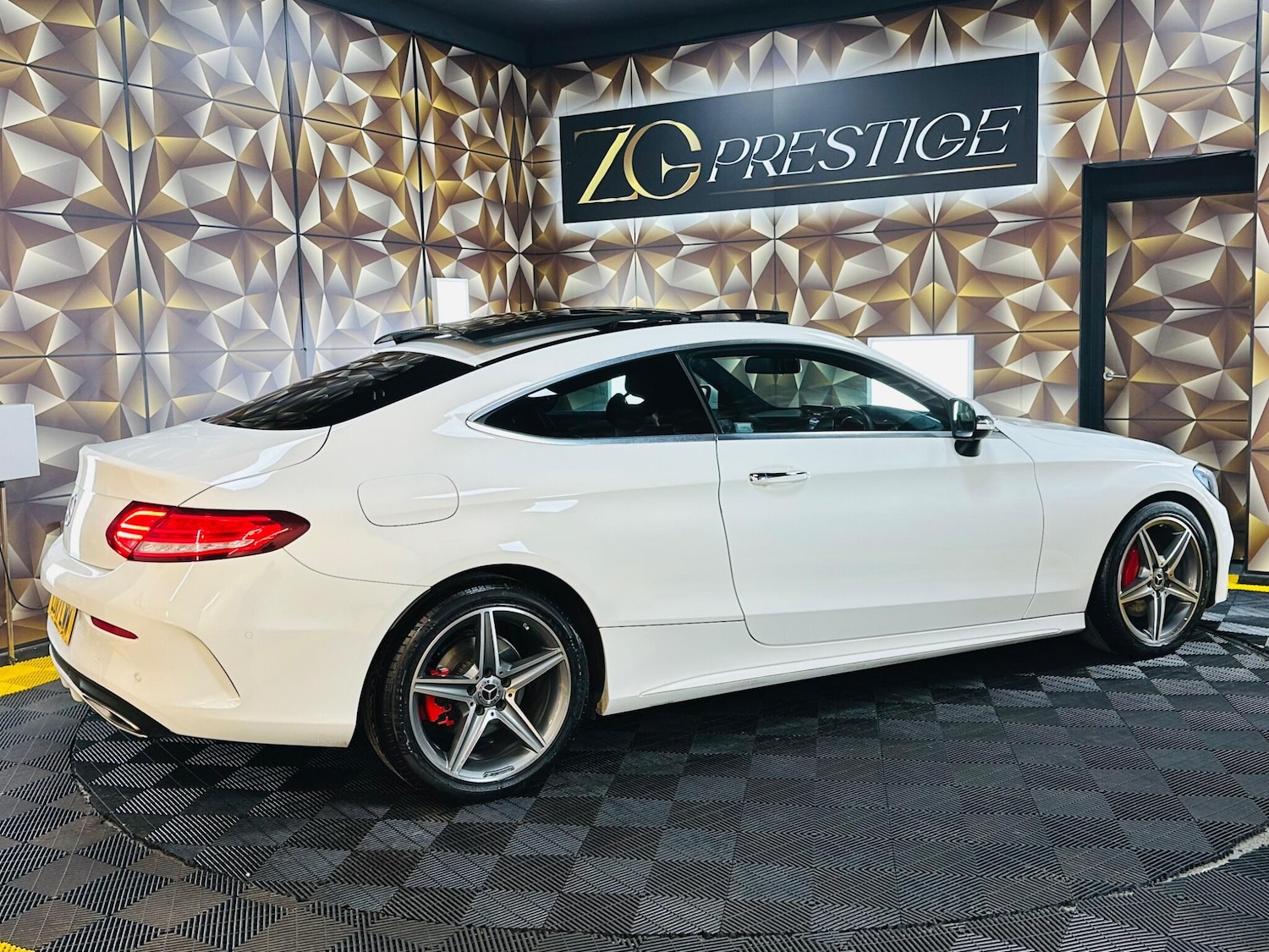 Used Mercedes-Benz C Class 2017 for sale - 77314594: Photo 44