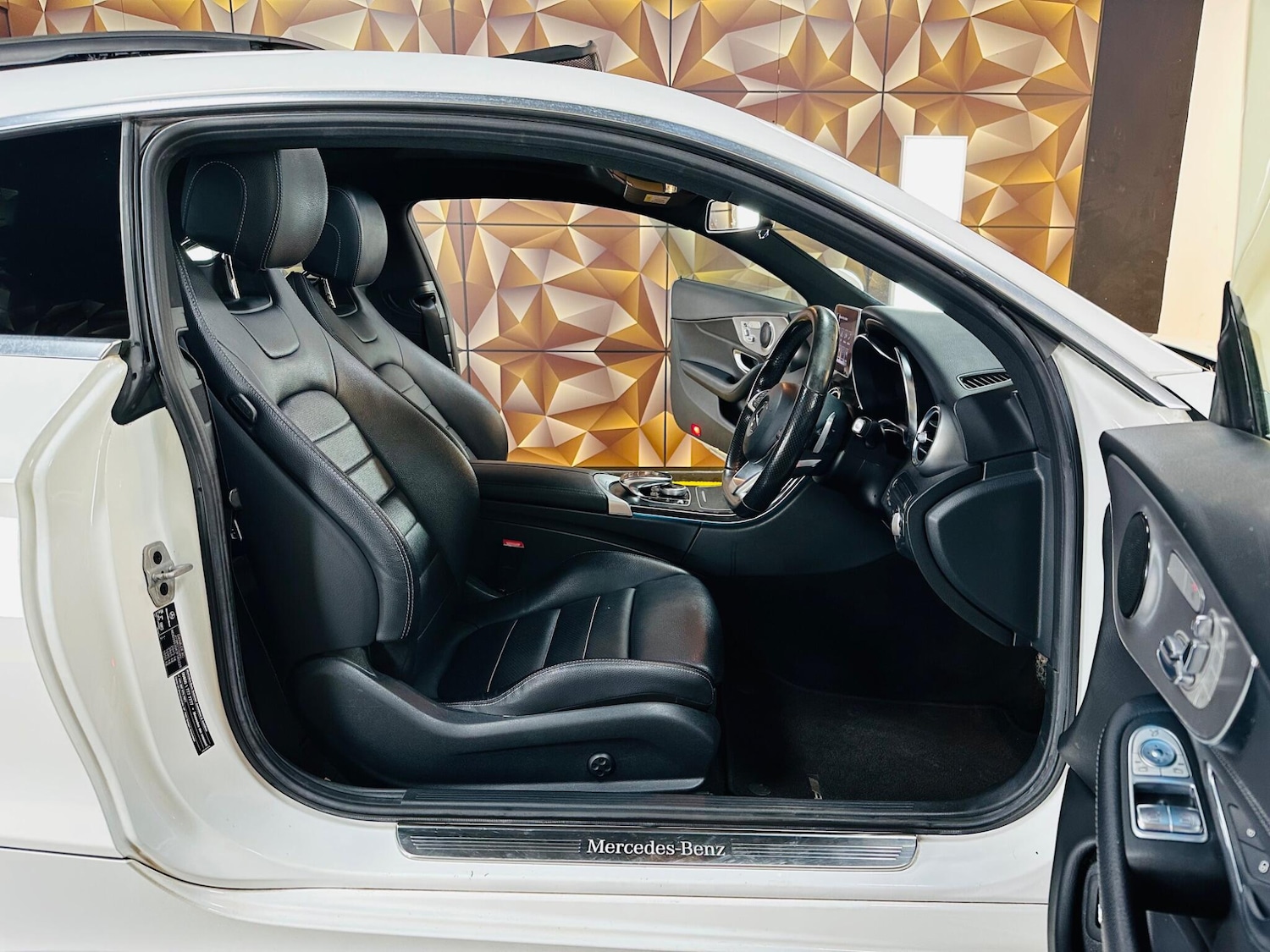 Used Mercedes-Benz C Class 2017 for sale - 77314594: Photo 64