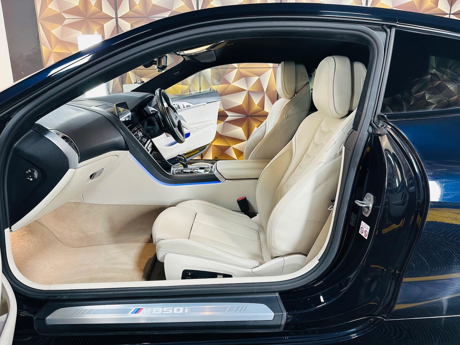 Used BMW 8 Series 2019 for sale - 77794364: Photo 64