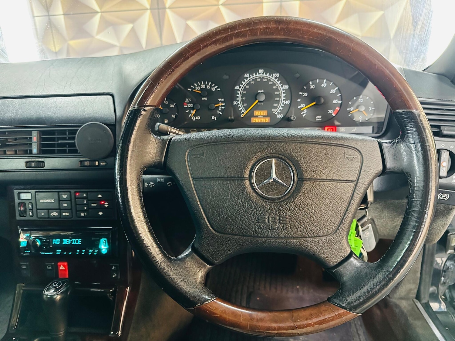 Used Mercedes-Benz SL 1996 for sale - 76597432: Photo 50