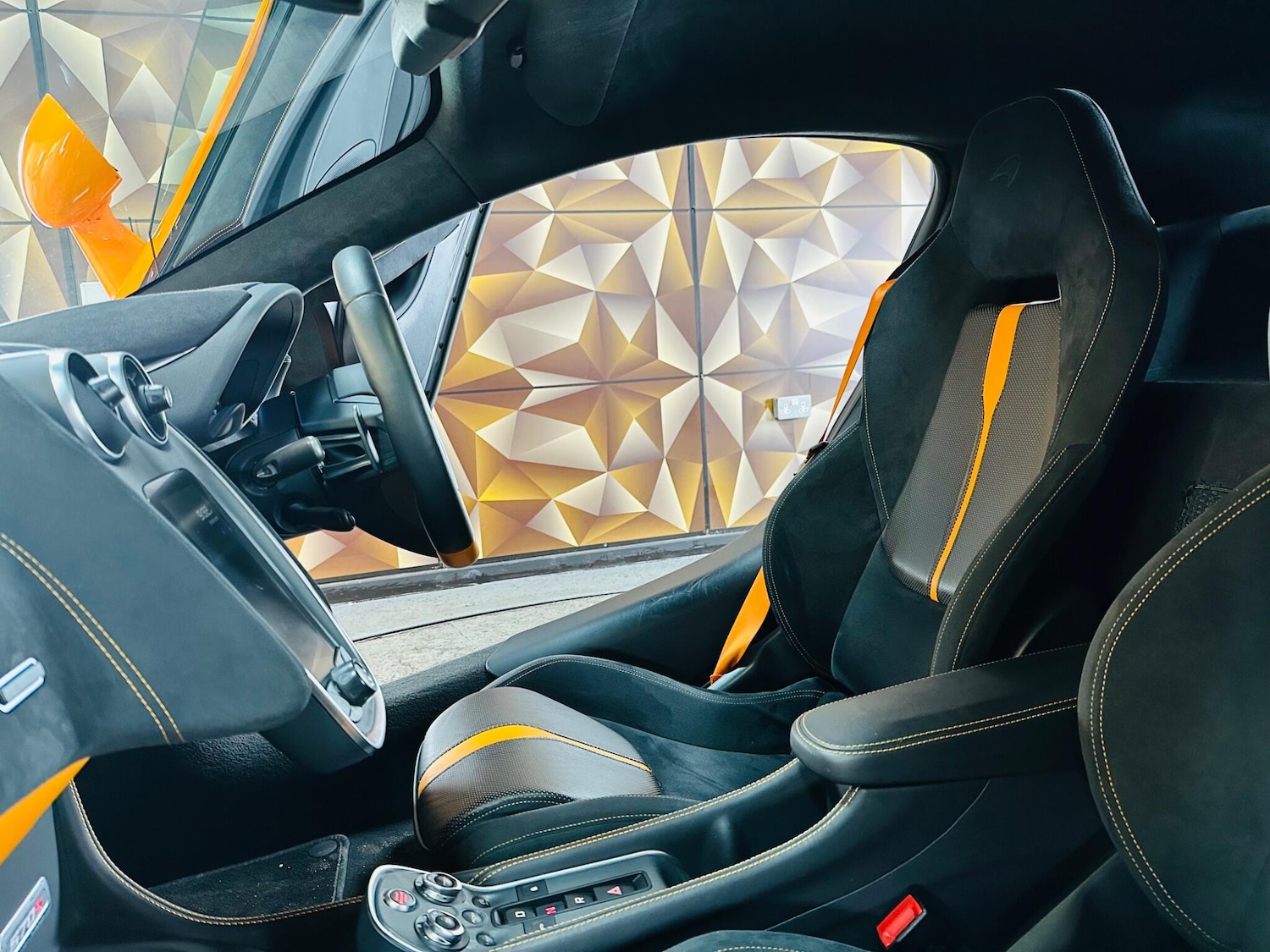 Used McLaren 570S 2019 for sale - 77216176: Photo 10