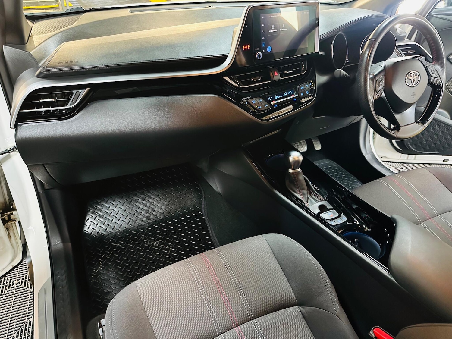 Used Toyota C-HR 2022 for sale - 77255184: Photo 4