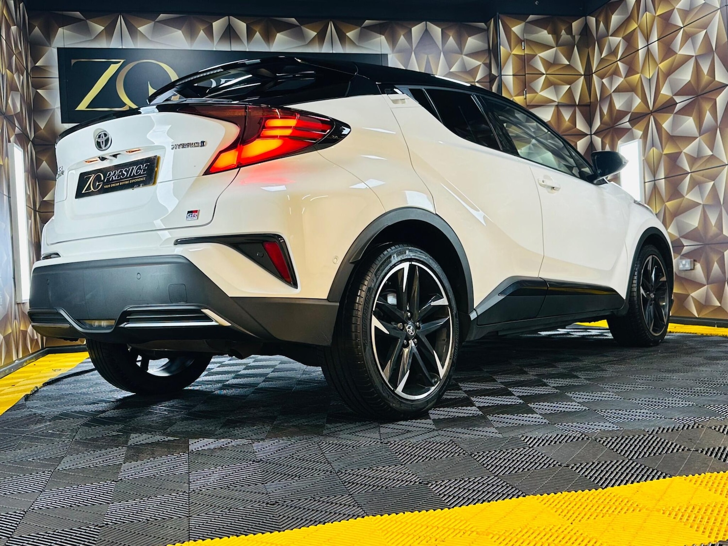 Used Toyota C-HR 2022 for sale - 77255184: Photo 45