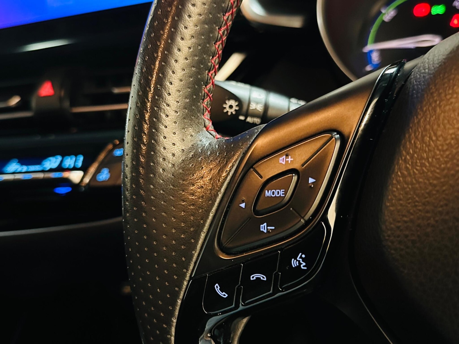 Used Toyota C-HR 2022 for sale - 77255184: Photo 50