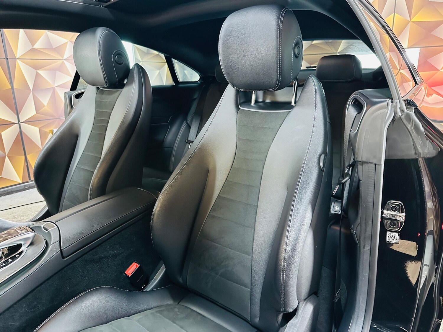 Used Mercedes-Benz E Class for sale - 77852899: Photo 14