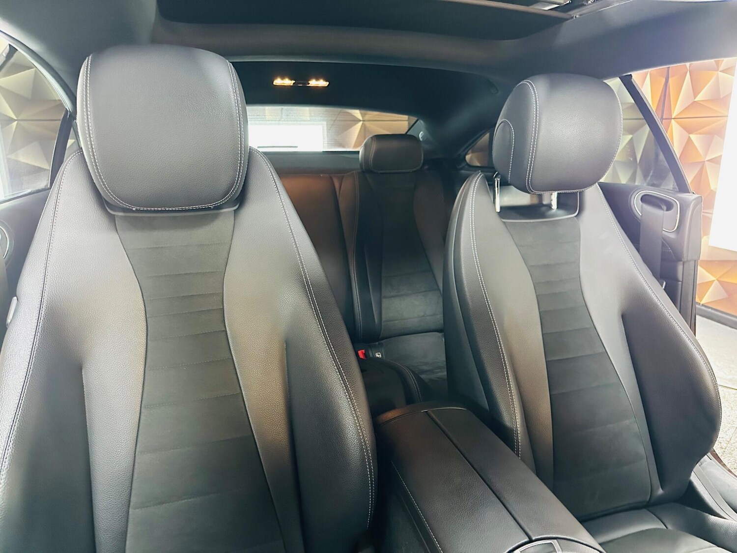 Used Mercedes-Benz E Class for sale - 77852899: Photo 34