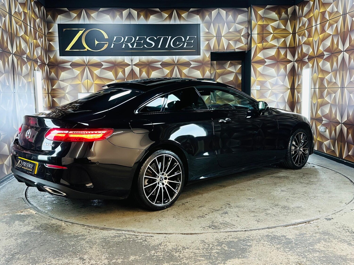 Used Mercedes-Benz E Class for sale - 77852899: Photo 7