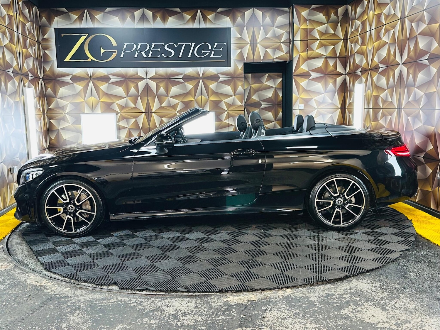 Used Mercedes-Benz C Class 2019 for sale - 78034717: Photo 11