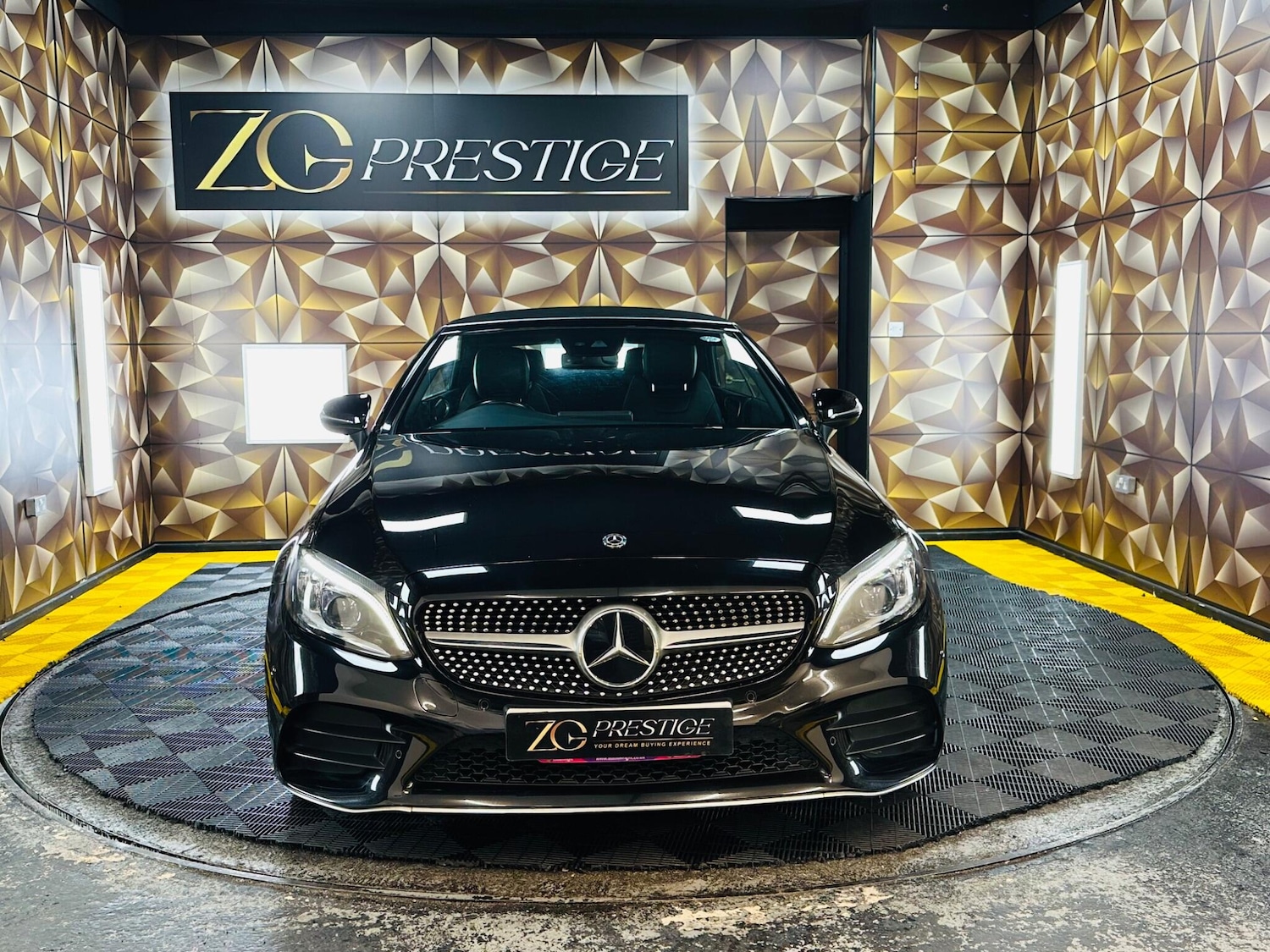 Used Mercedes-Benz C Class 2019 for sale - 78034717: Photo 3