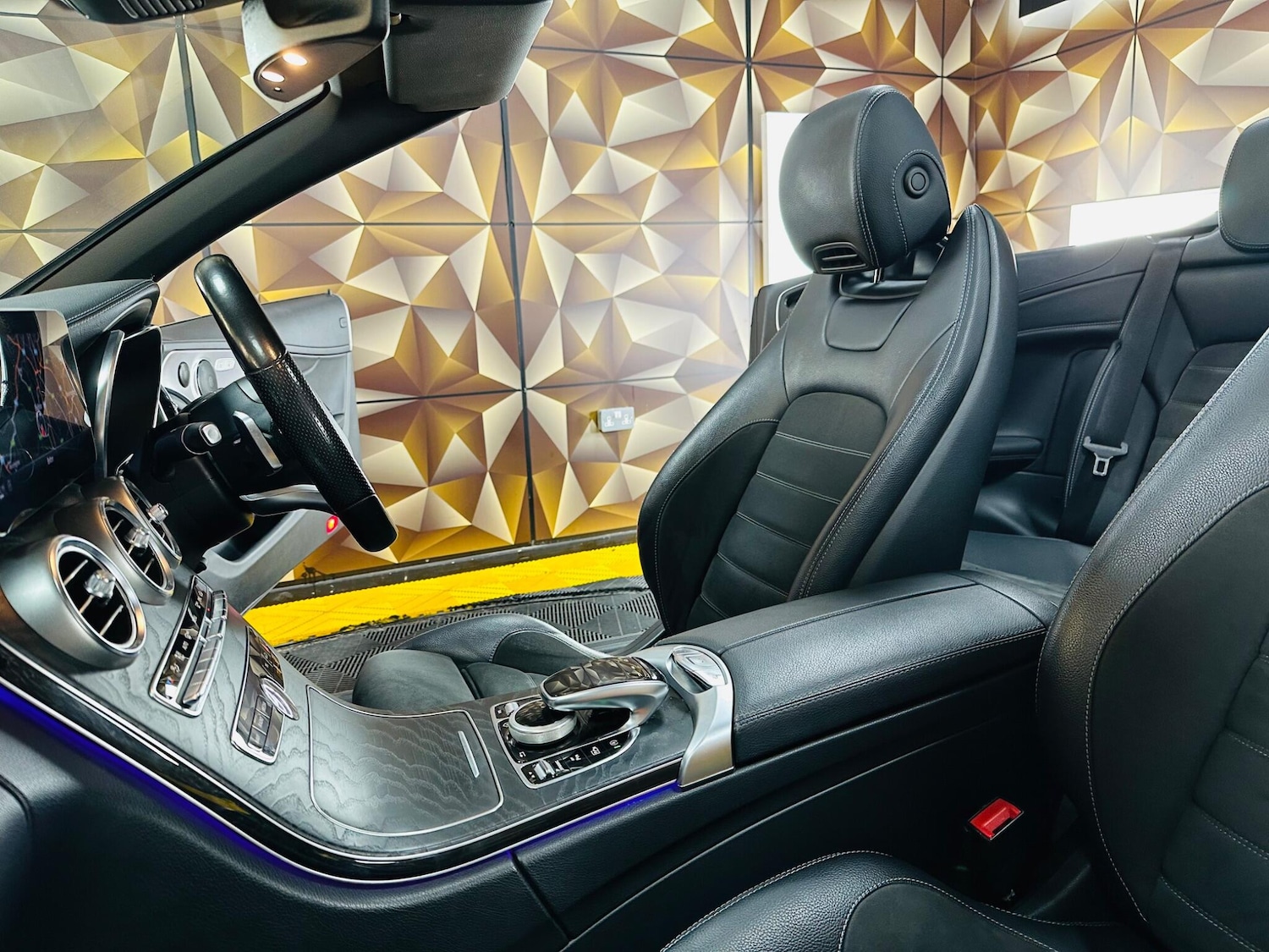 Used Mercedes-Benz C Class 2019 for sale - 78034717: Photo 4