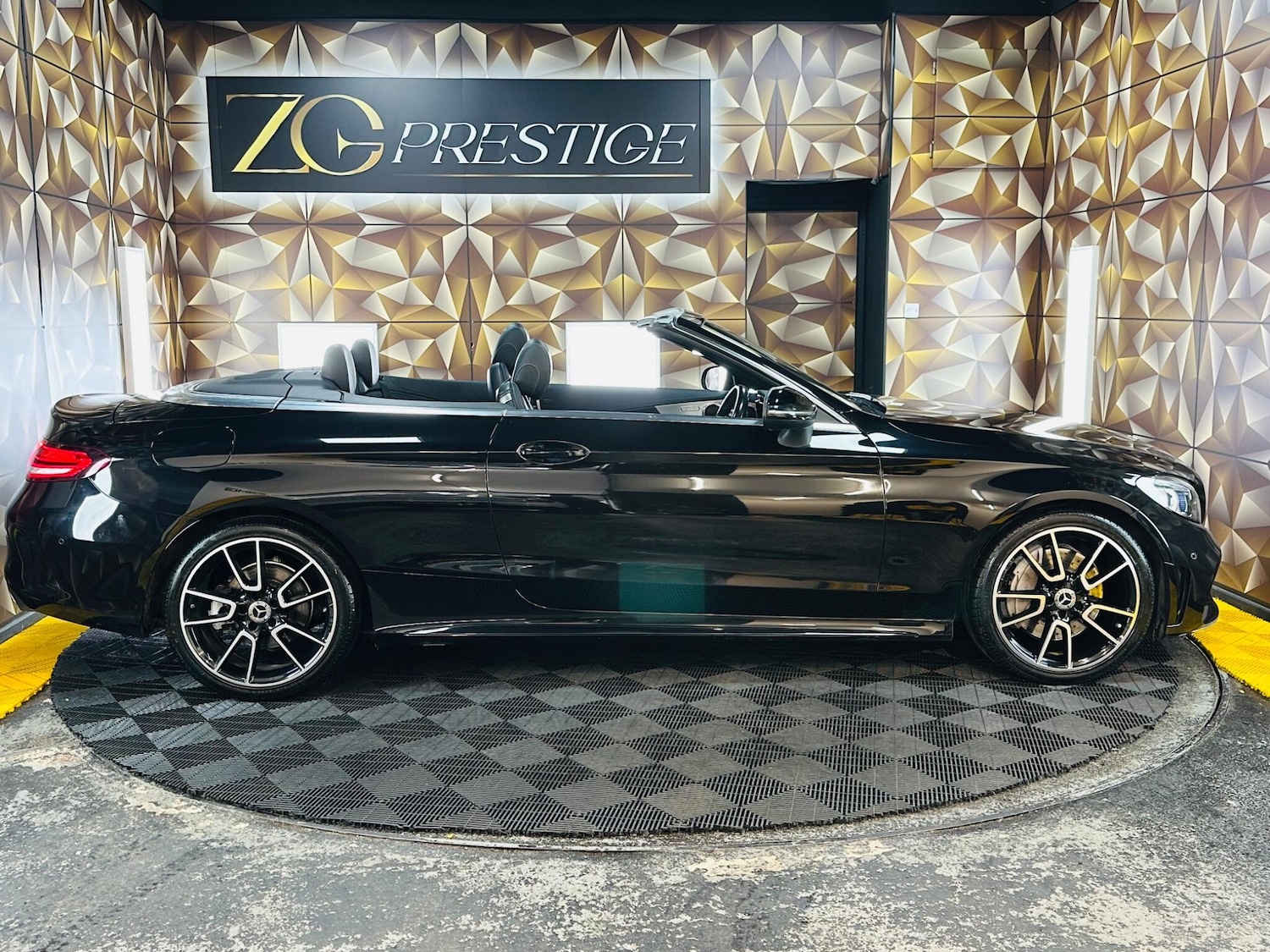 Used Mercedes-Benz C Class 2019 for sale - 78034717: Photo 9