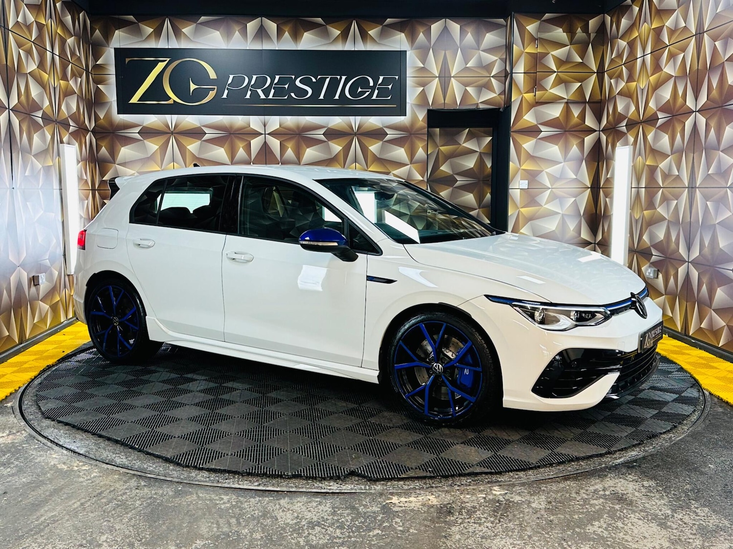 Used Volkswagen Golf 2023 for sale - 77798980: Photo 1