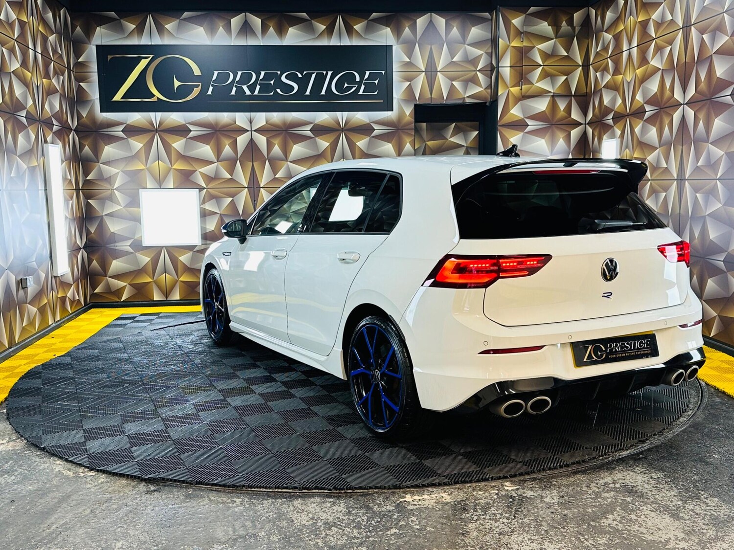 Used Volkswagen Golf 2023 for sale - 77798980: Photo 31