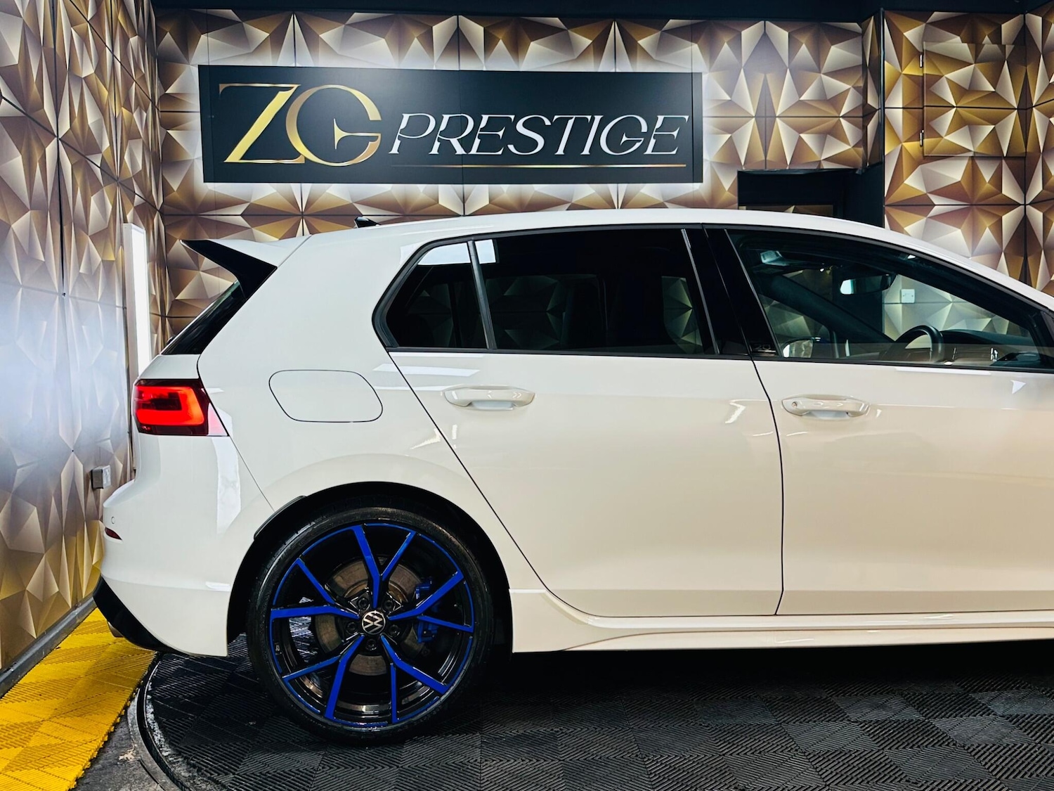 Used Volkswagen Golf 2023 for sale - 77798980: Photo 46