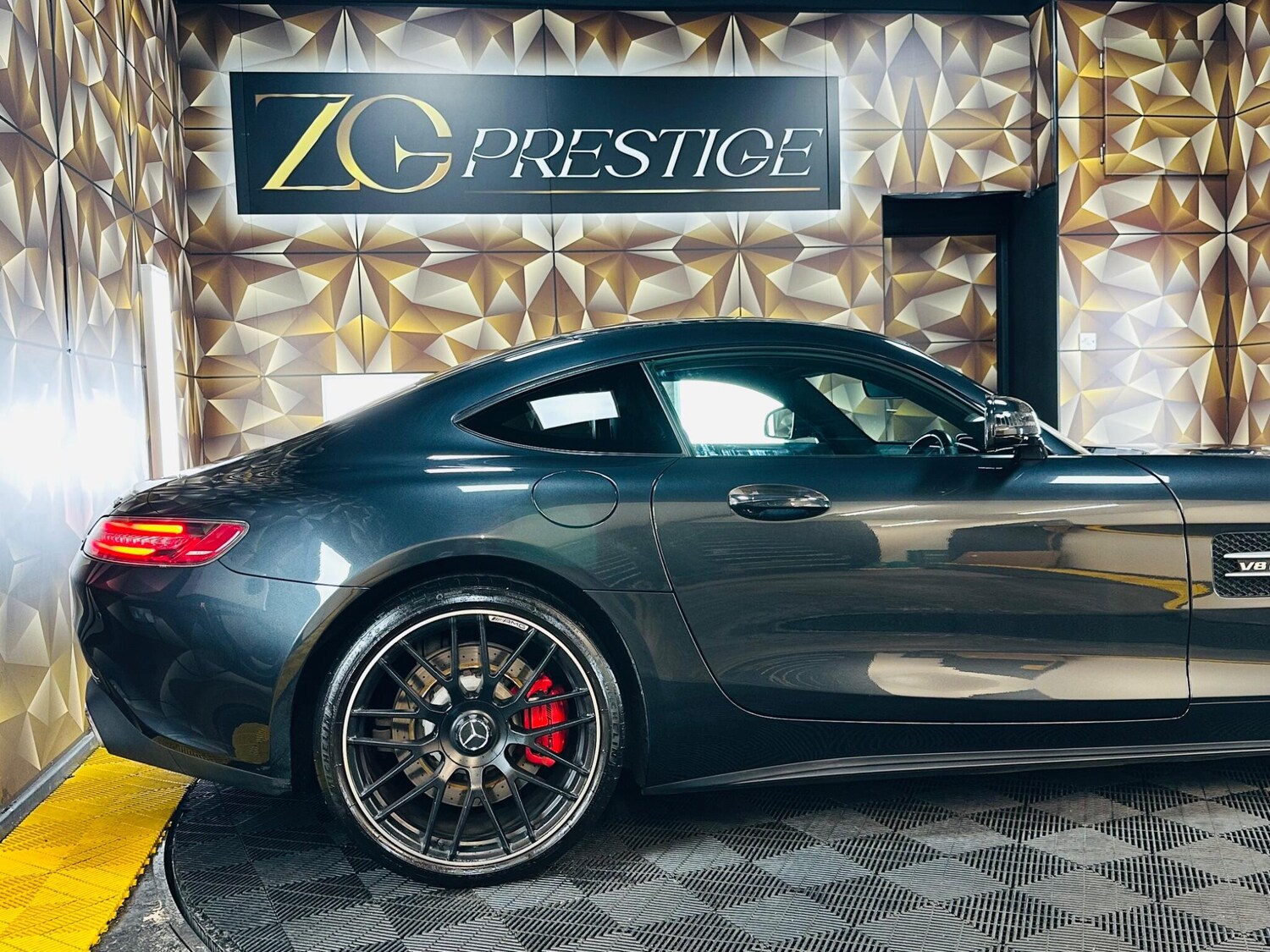 Used Mercedes-Benz AMG GT 2020 for sale - 77853668: Photo 30