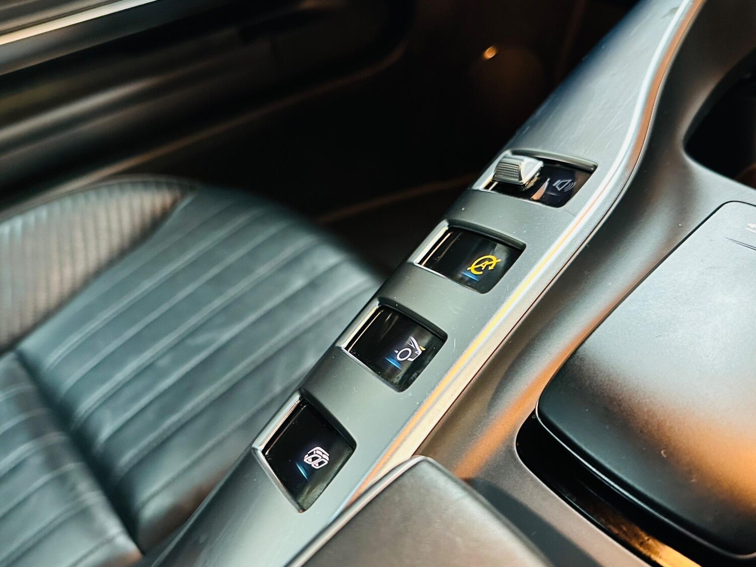 Used Mercedes-Benz AMG GT 2020 for sale - 77853668: Photo 56