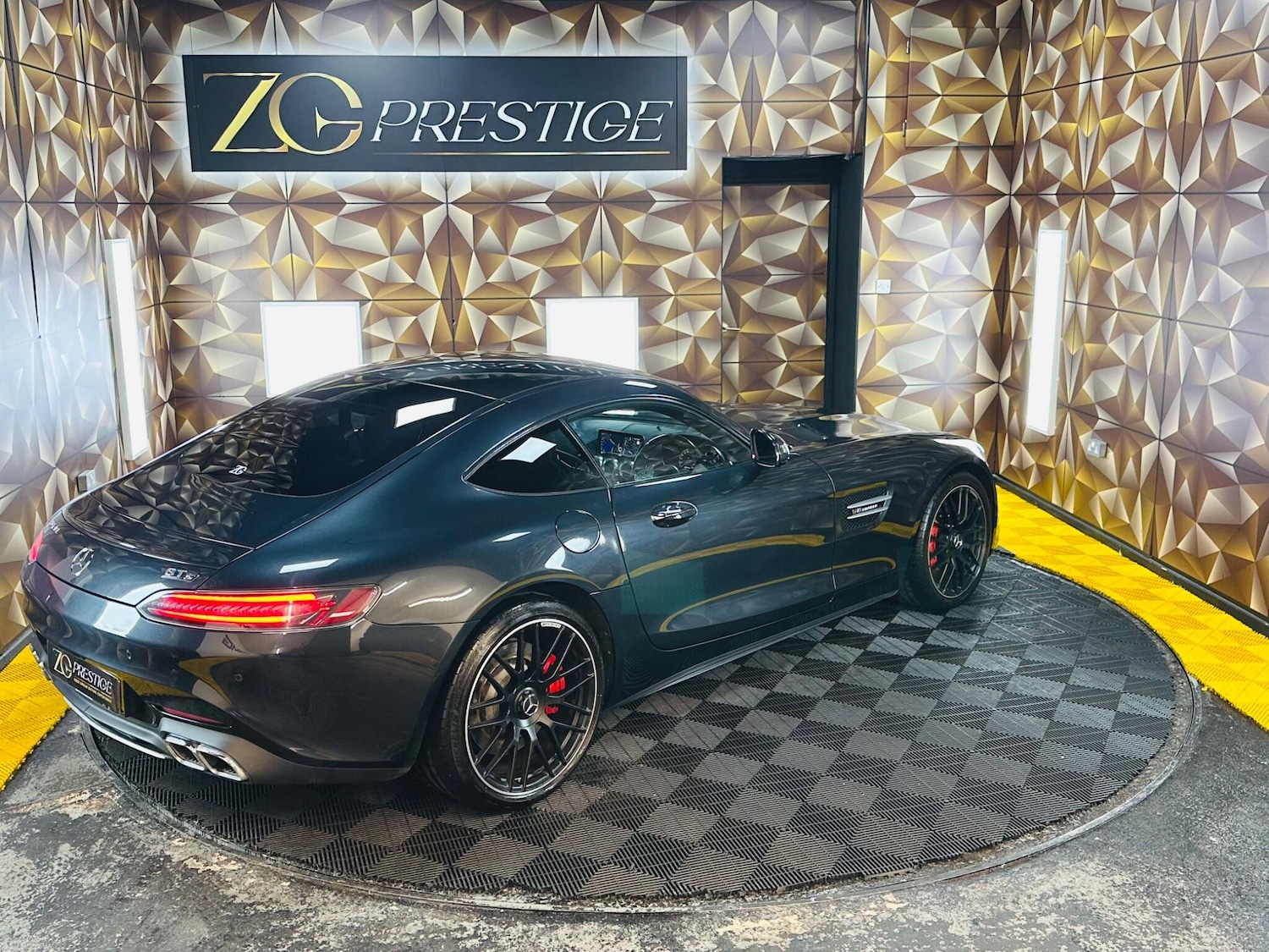 Used Mercedes-Benz AMG GT 2020 for sale - 77853668: Photo 7