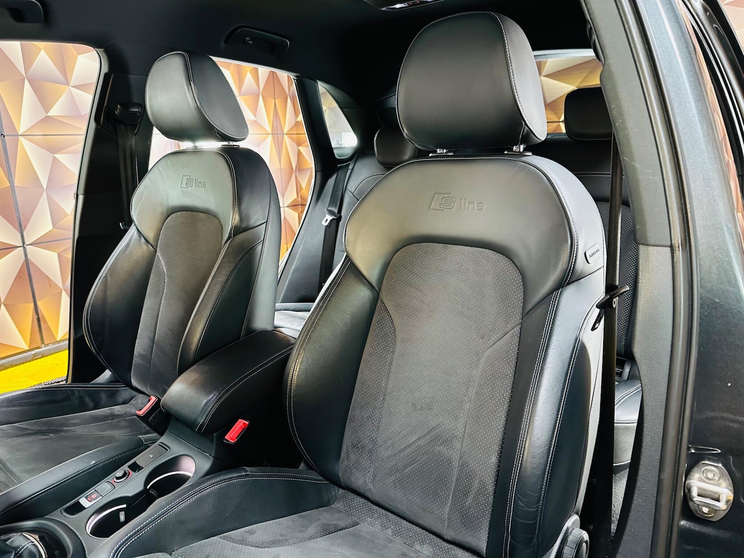 Used Audi Q3 2017 for sale - 77330846: Photo 10