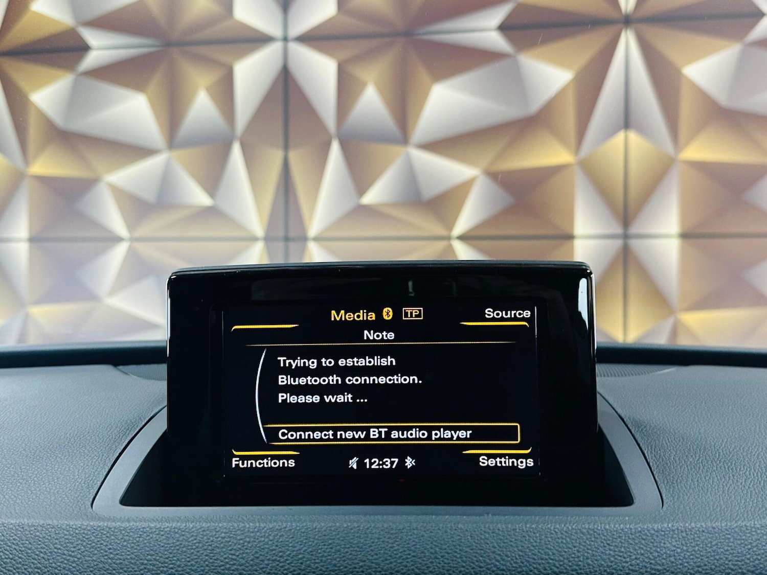 Used Audi Q3 2017 for sale - 77330846: Photo 52