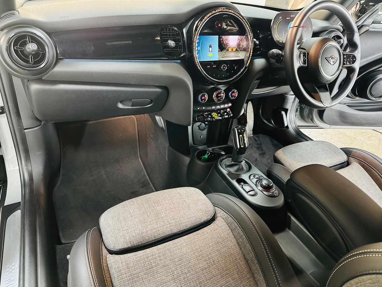 Used MINI Hatch 2022 for sale - 76786908: Photo 6