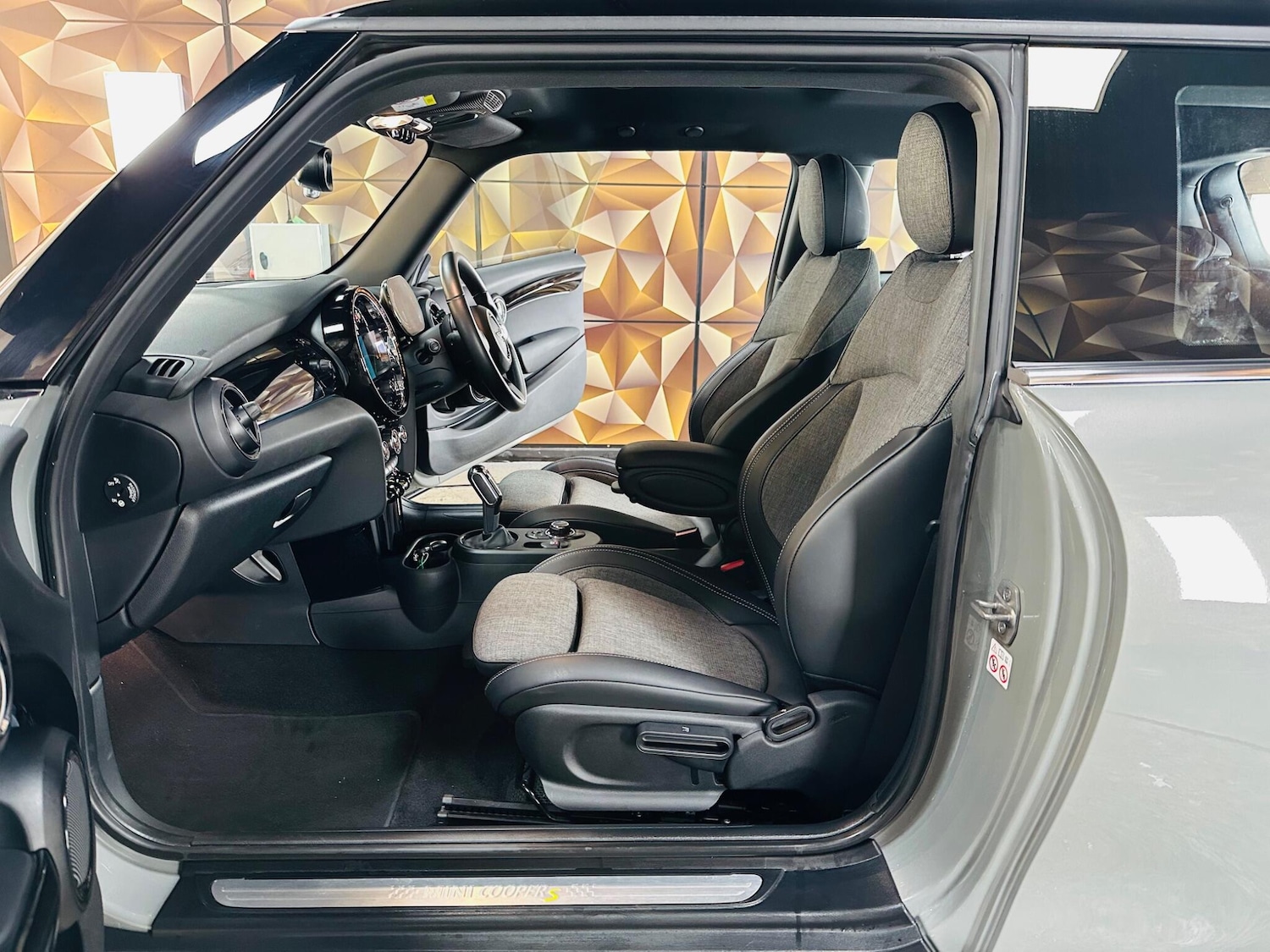 Used MINI Hatch 2022 for sale - 76786908: Photo 61