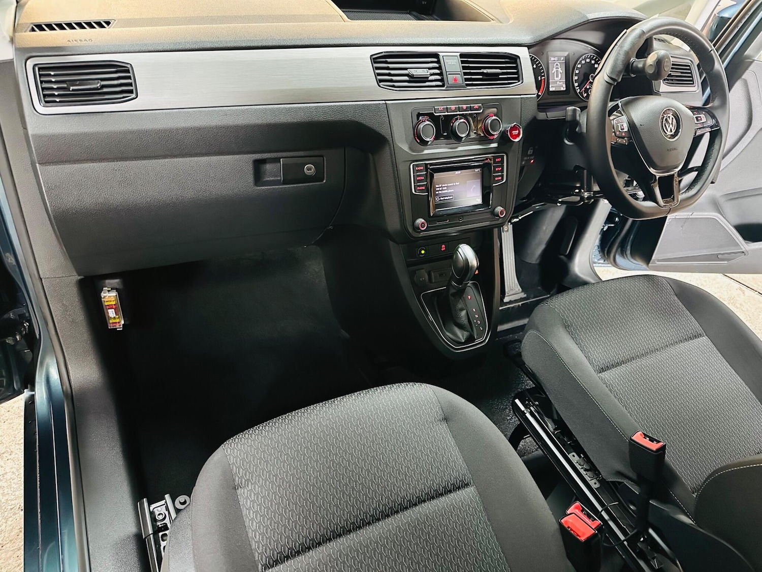 Used Volkswagen Caddy Life 2019 for sale - 76976615: Photo 4