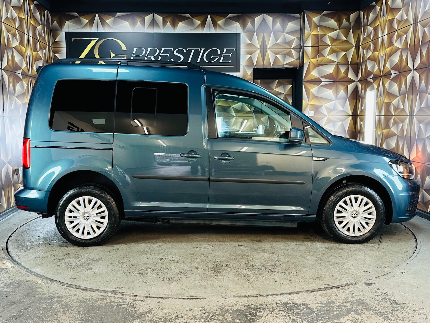 Used Volkswagen Caddy Life 2019 for sale - 76976615: Photo 9