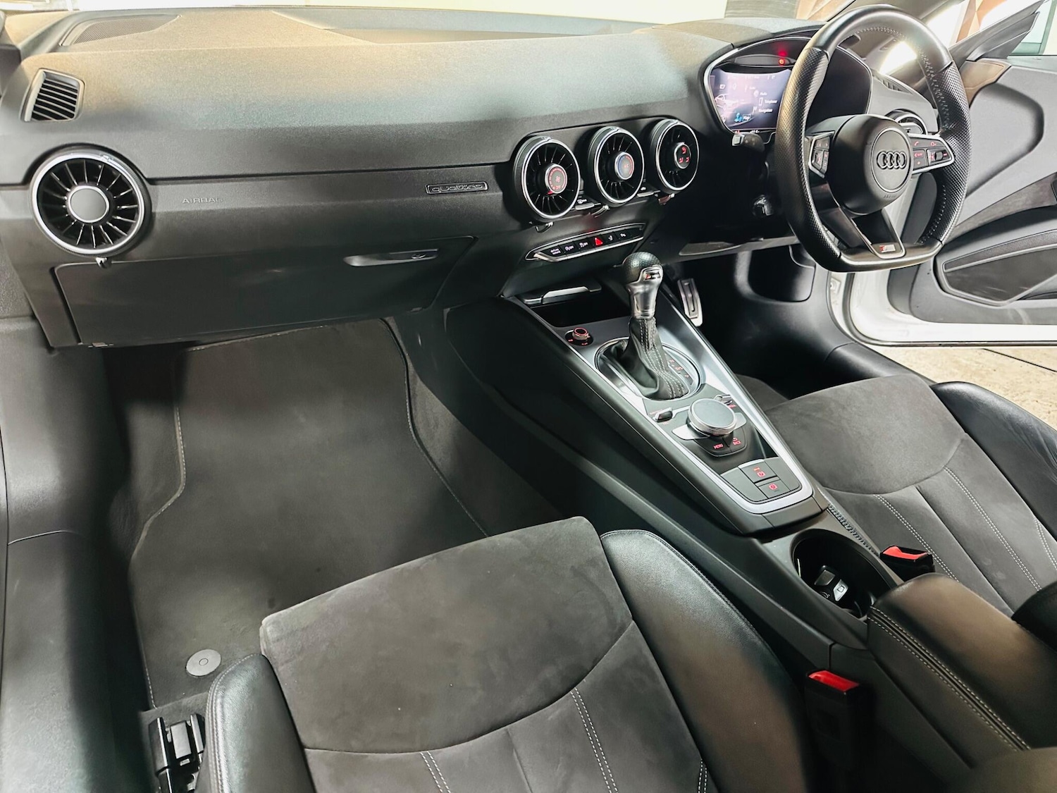 Used Audi TT 2018 for sale - 76326755: Photo 4