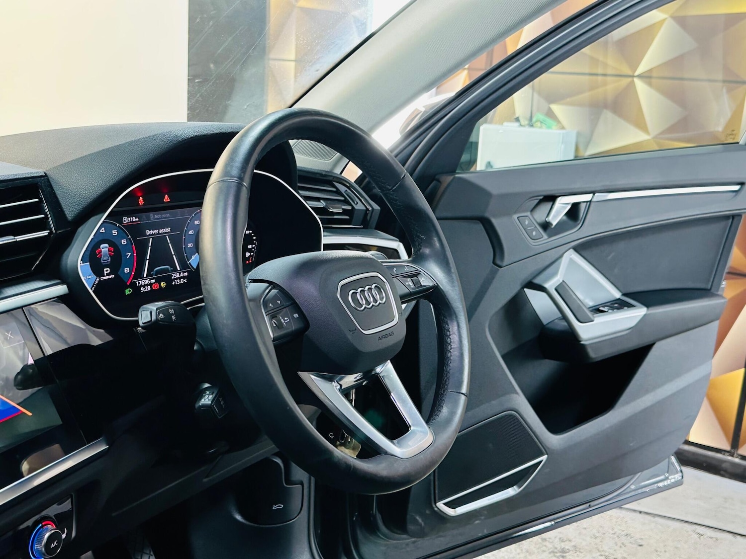 Used Audi Q3 2020 for sale - 76228002: Photo 26