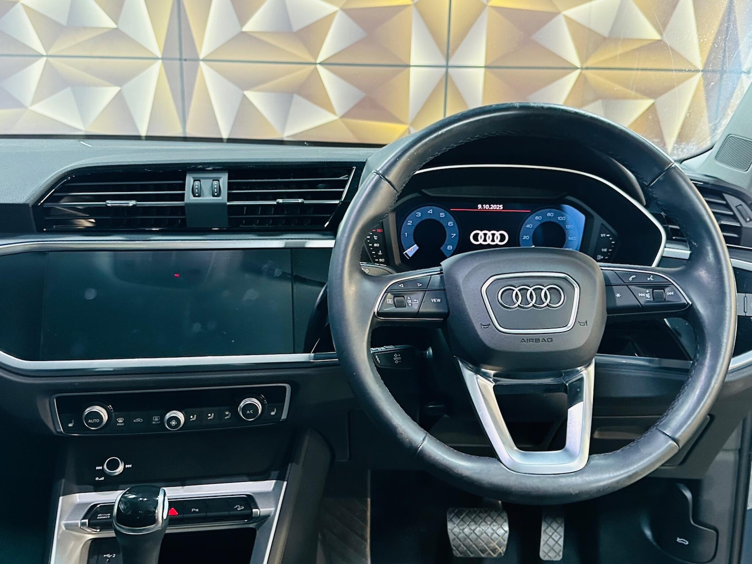 Used Audi Q3 2020 for sale - 76228002: Photo 49