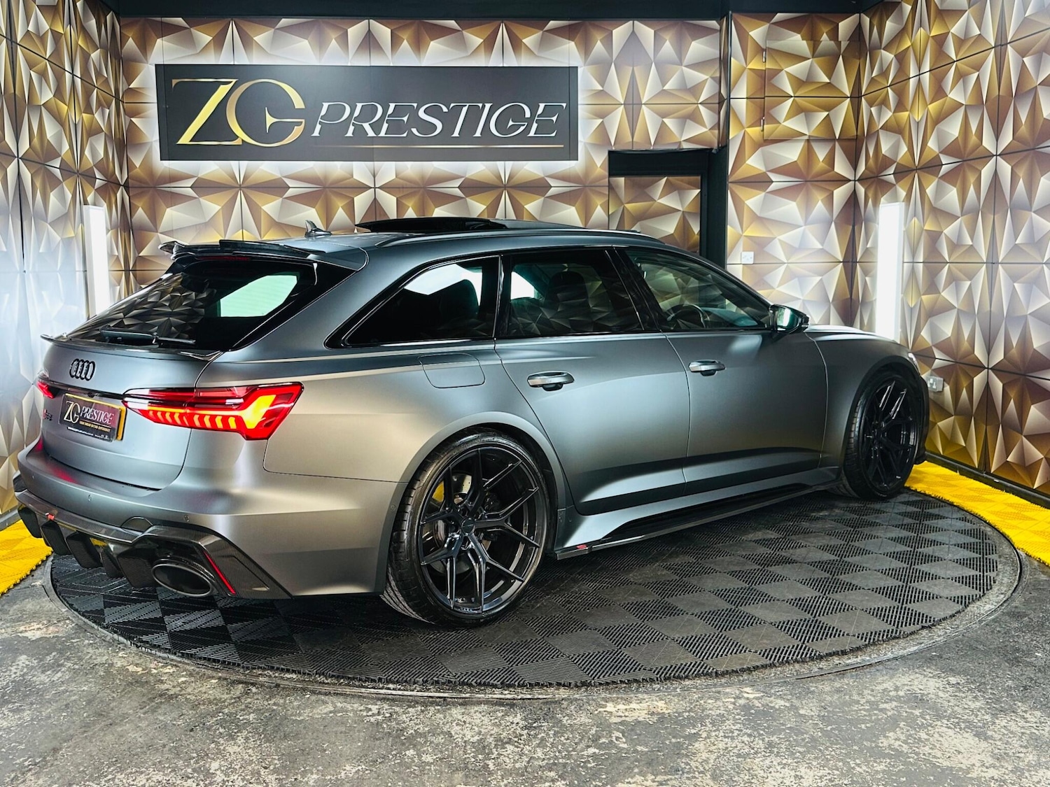 Used Audi RS6 Avant for sale - 77670773: Photo 15