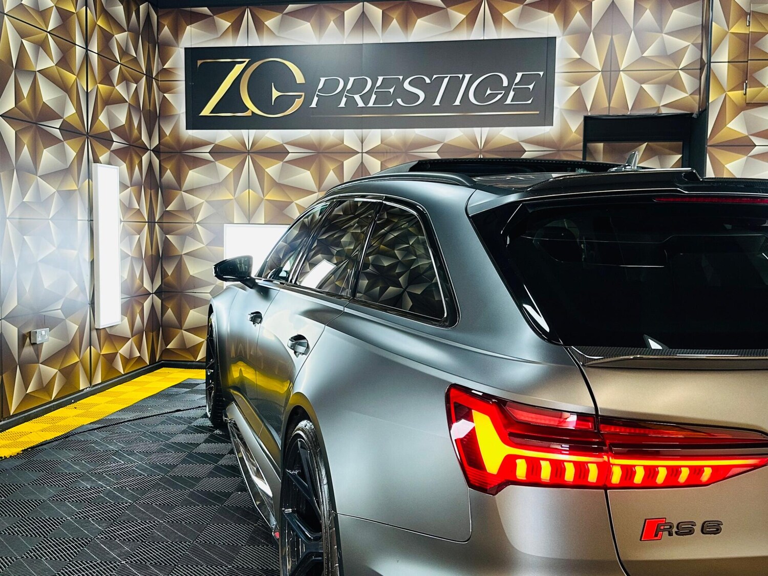 Used Audi RS6 Avant for sale - 77670773: Photo 40