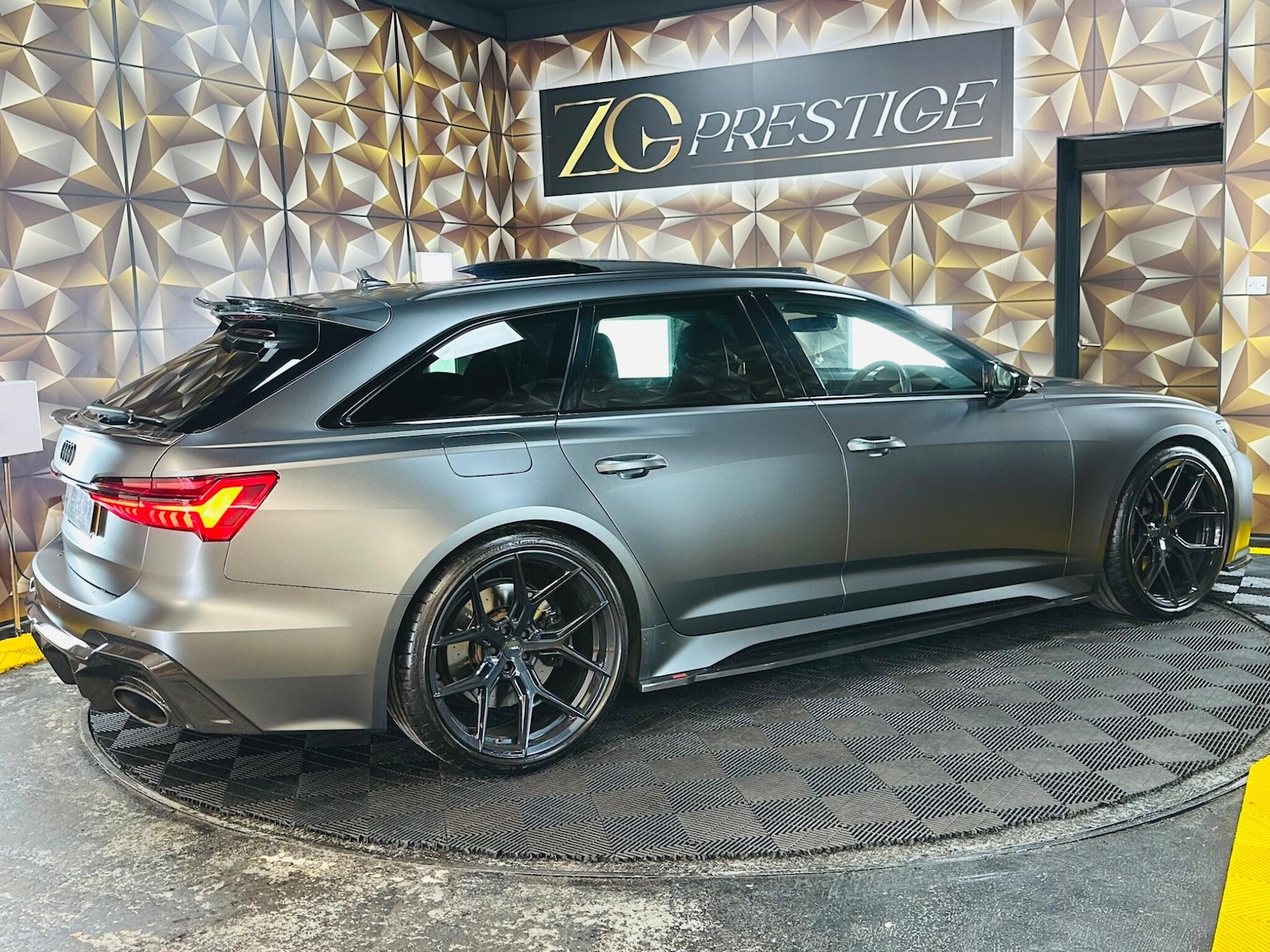 Used Audi RS6 Avant for sale - 77670773: Photo 46