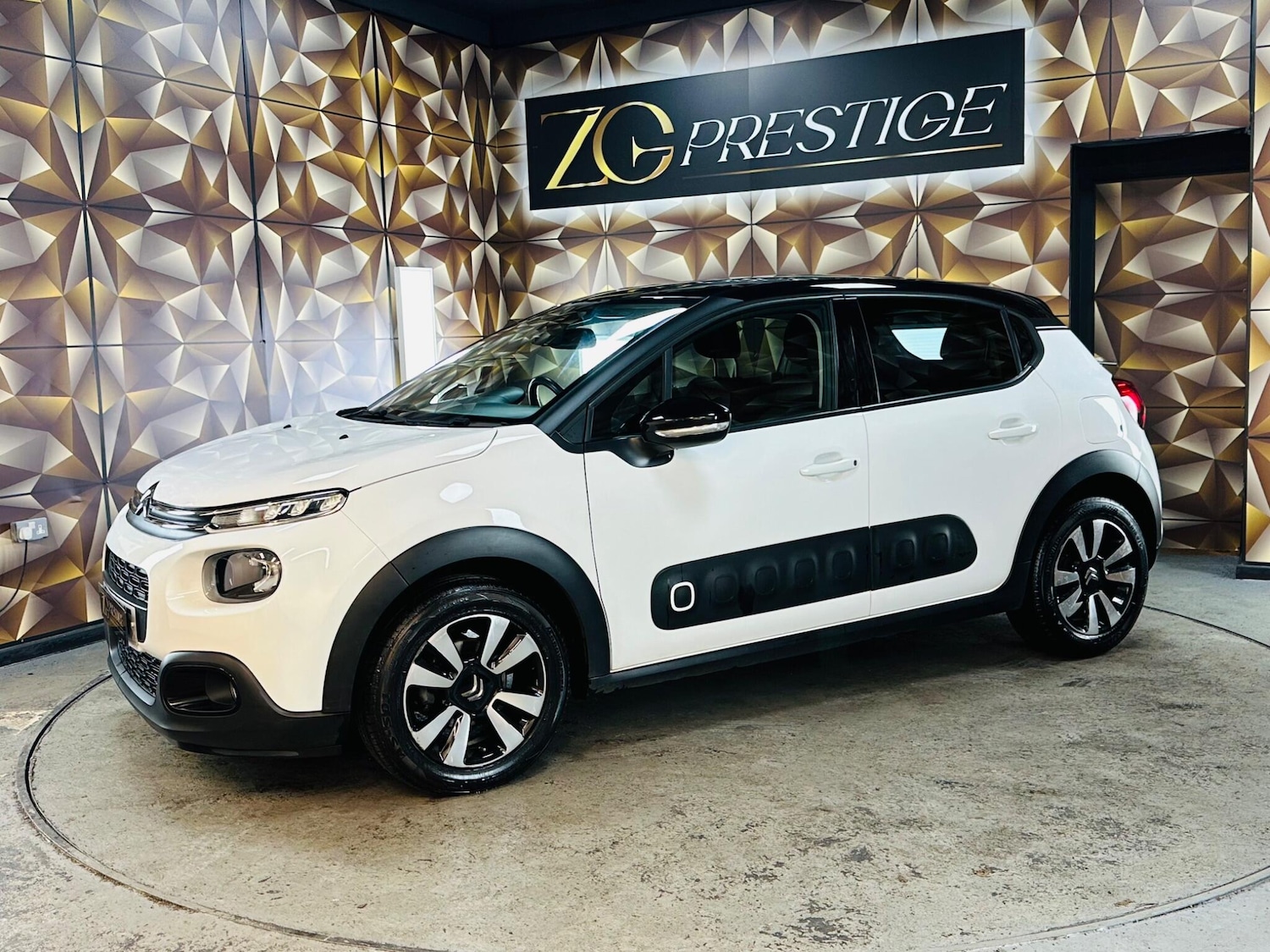 Used Citroen C3 2018 for sale - 76702029: Photo 15