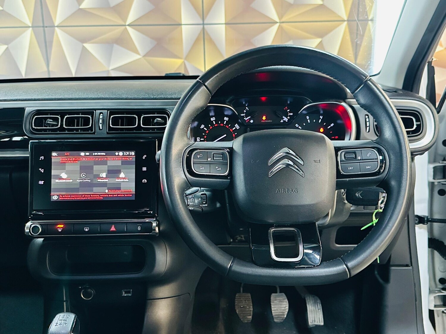 Used Citroen C3 2018 for sale - 76702029: Photo 46