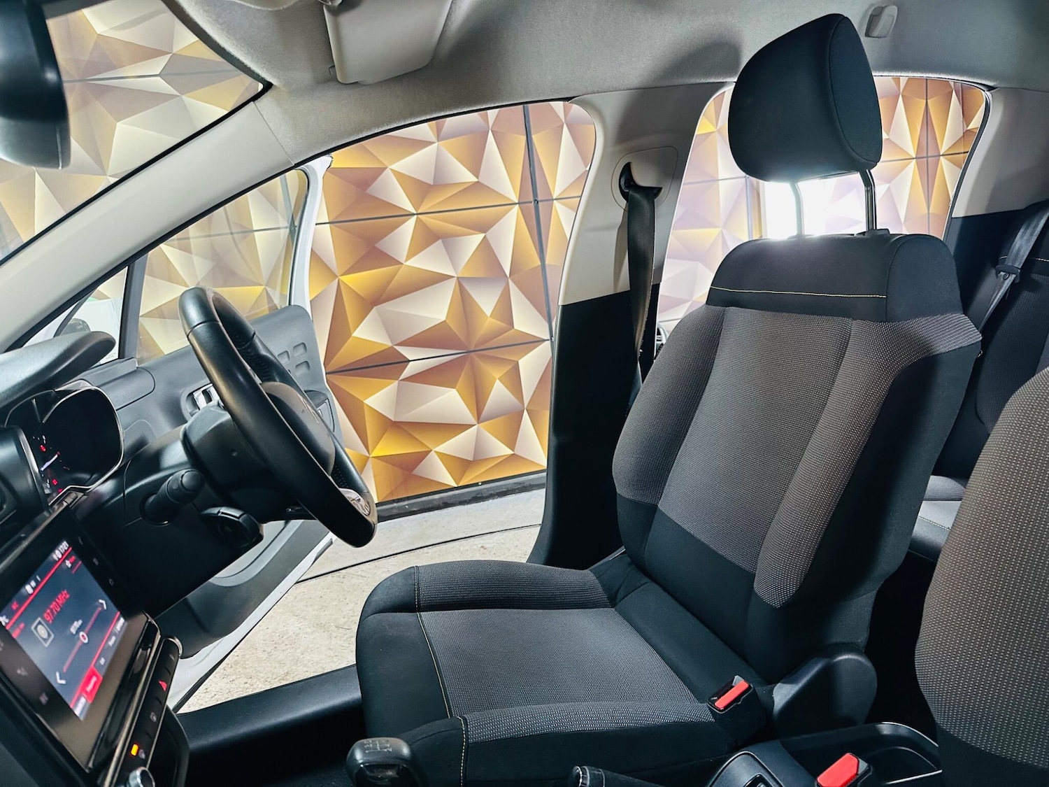 Used Citroen C3 2018 for sale - 76702029: Photo 6