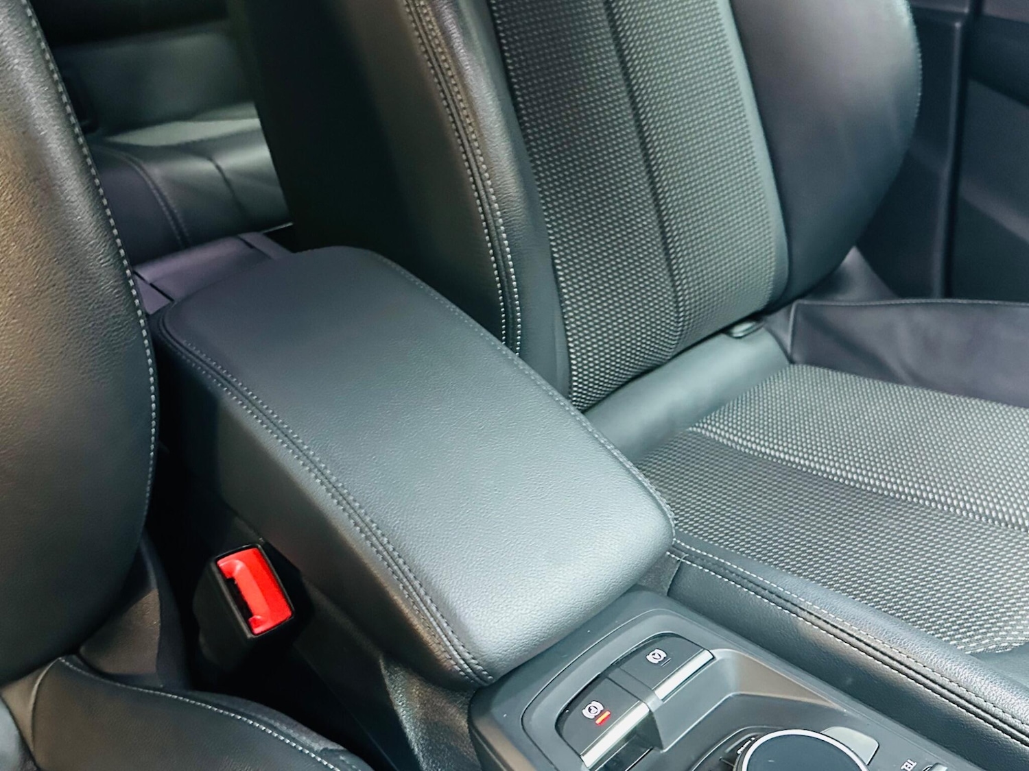 Used Audi Q2 2021 for sale - 76701549: Photo 64