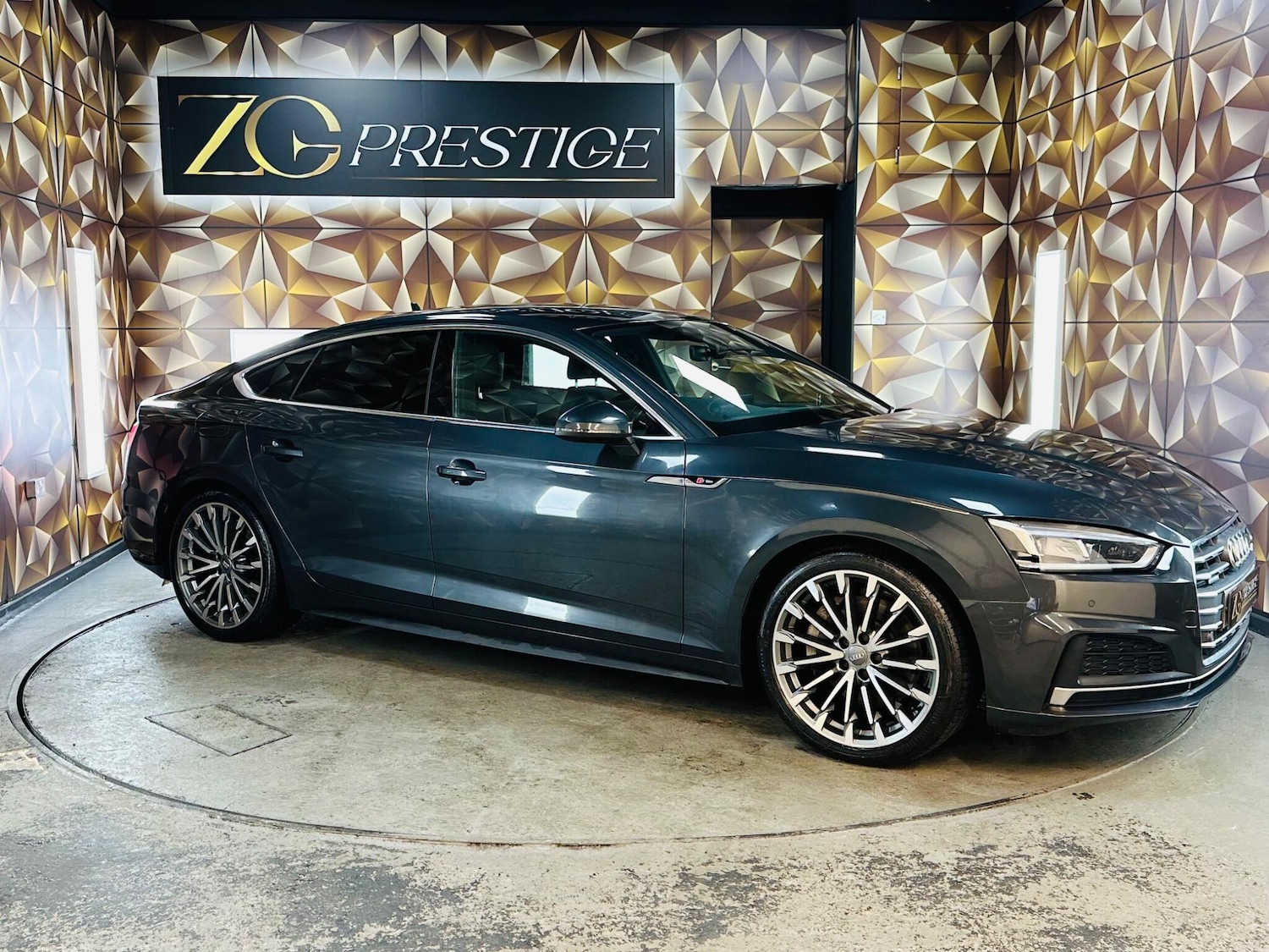 Used Audi A5 2018 for sale - 76175544: Photo 1