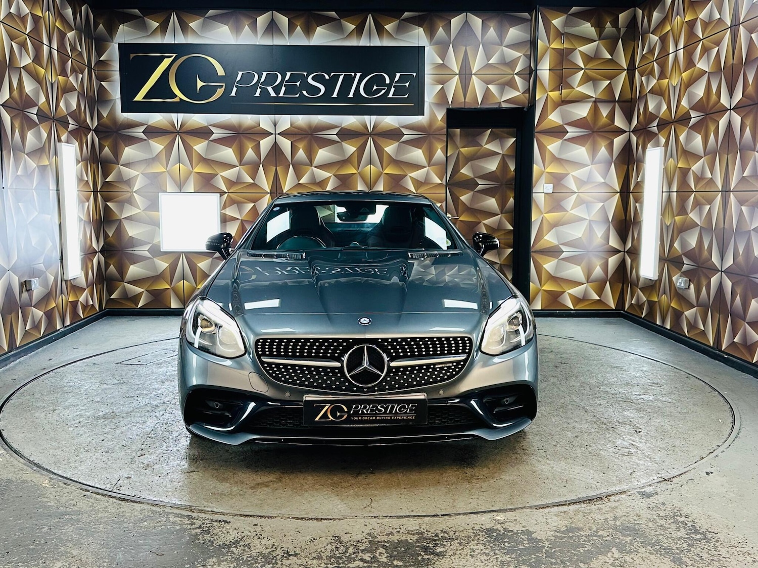 Used Mercedes-Benz SLC 2017 for sale - 77131702: Photo 3