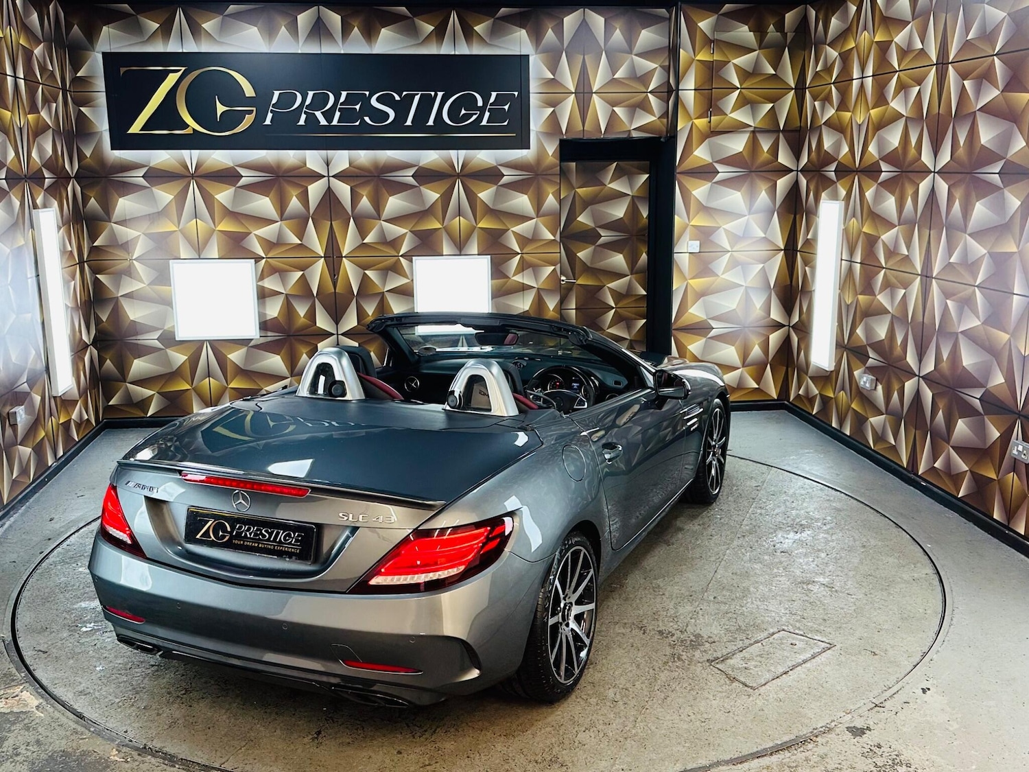 Used Mercedes-Benz SLC 2017 for sale - 77131702: Photo 44