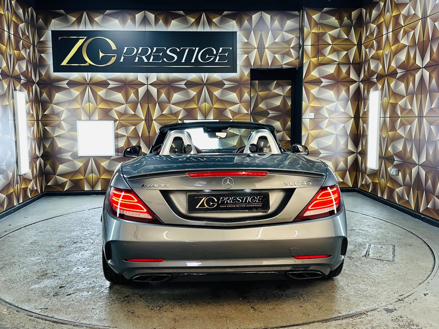 Used Mercedes-Benz SLC 2017 for sale - 77131702: Photo 5