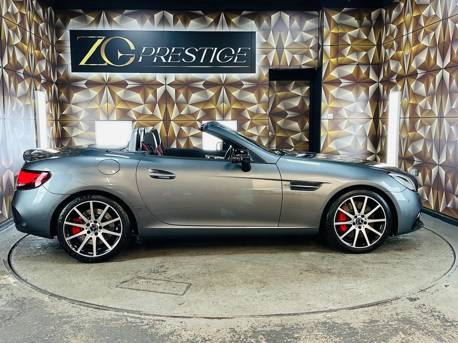 Used Mercedes-Benz SLC 2017 for sale - 77131702: Photo 9