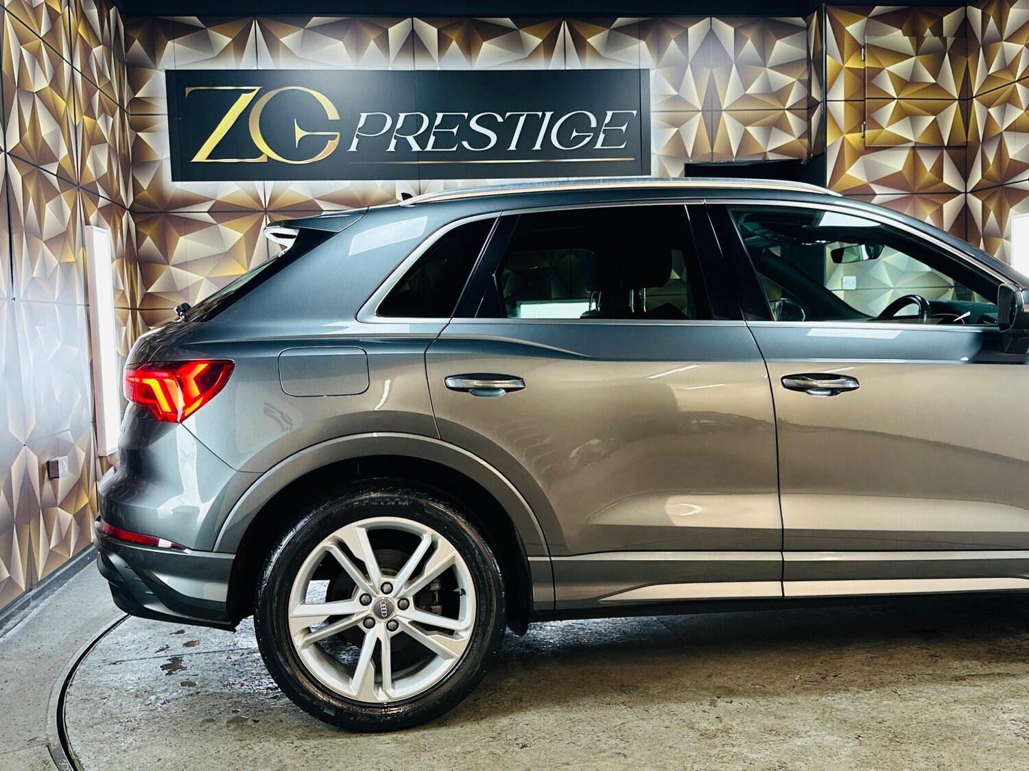 Used Audi Q3 2019 for sale - 76620176: Photo 30