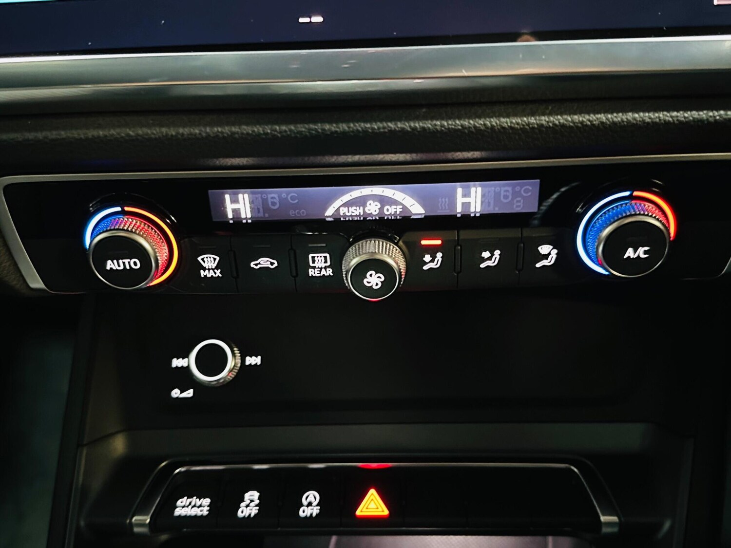 Used Audi Q3 2019 for sale - 76620176: Photo 57