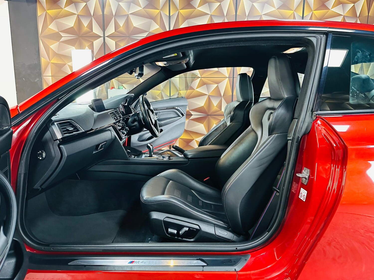 Used BMW M4 2017 for sale - 75977949: Photo 30