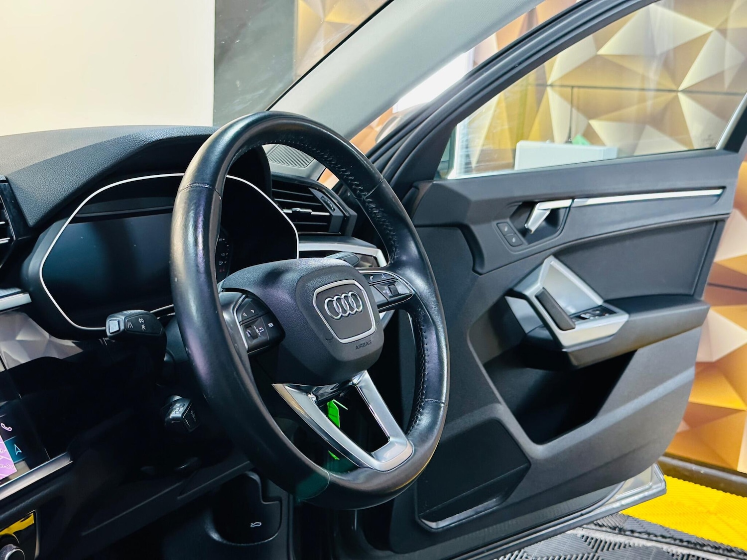 Used Audi Q3 2019 for sale - 77278811: Photo 26